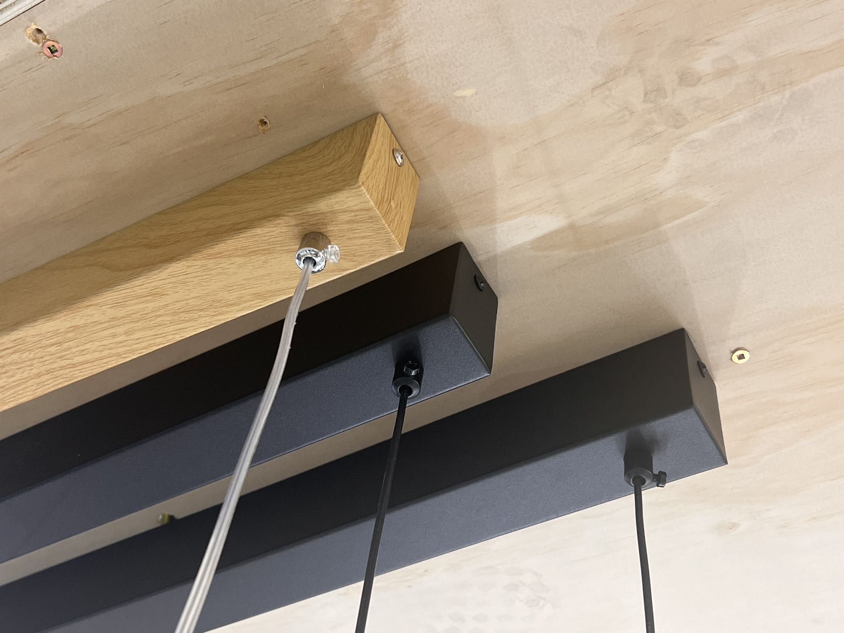 Linear Wood Color Island Bar Light 900mm 2