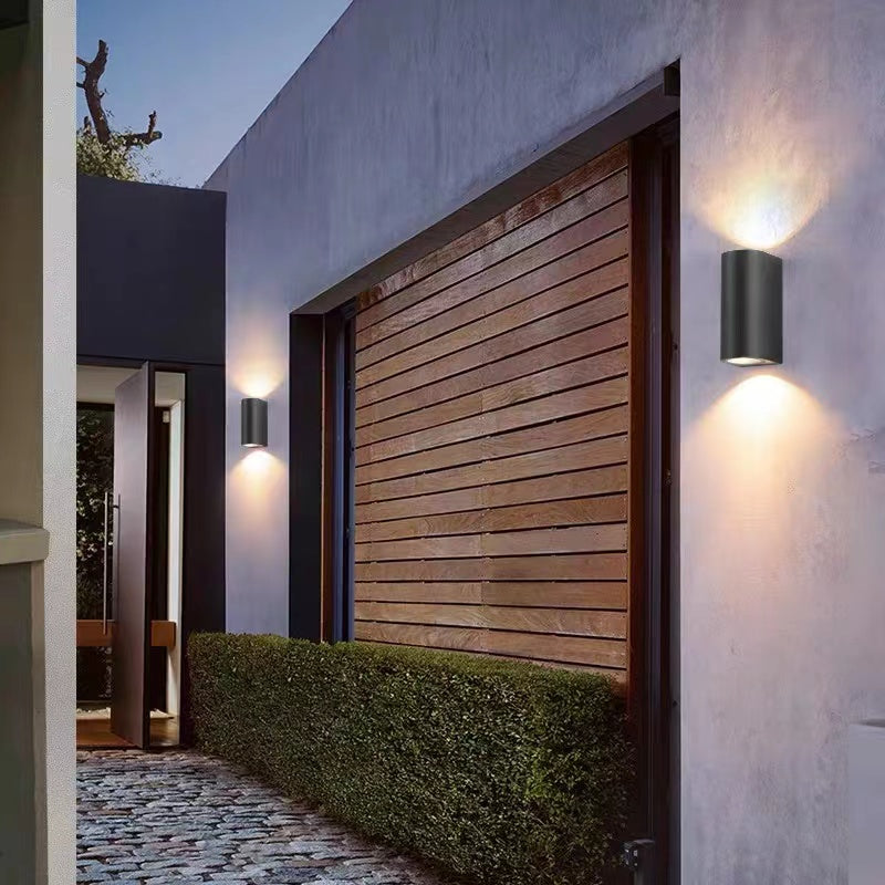upanddown wall light outdoor2